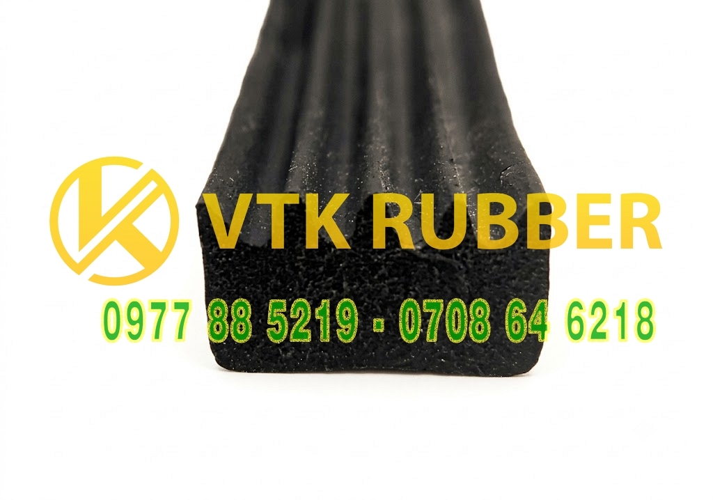 Ron xốp chèn cửa kính khe co giãn